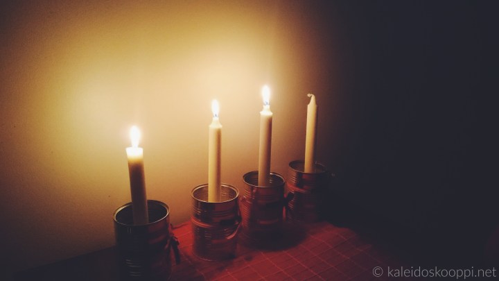 kynttilöitä